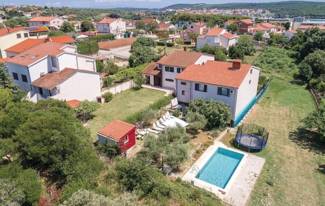 Domus Maria With Swimming Pool And Free Parking Banjole Exterior foto