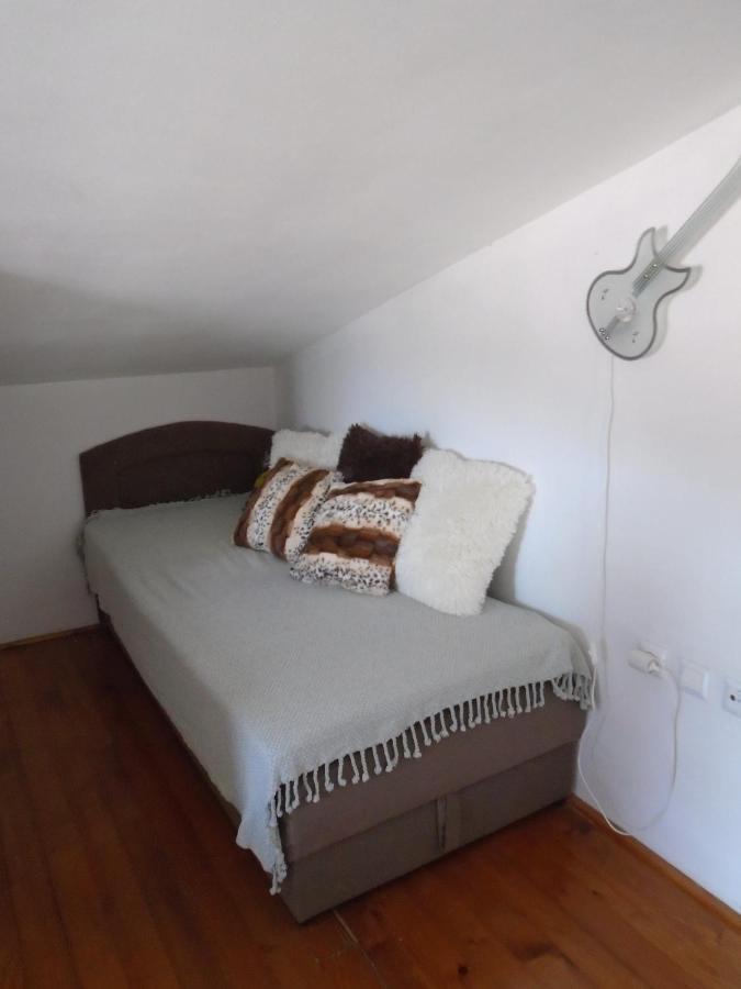 Domus Maria With Swimming Pool And Free Parking Banjole Exterior foto