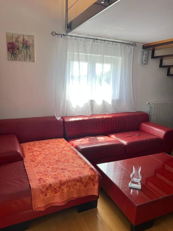 Domus Maria With Swimming Pool And Free Parking Banjole Exterior foto