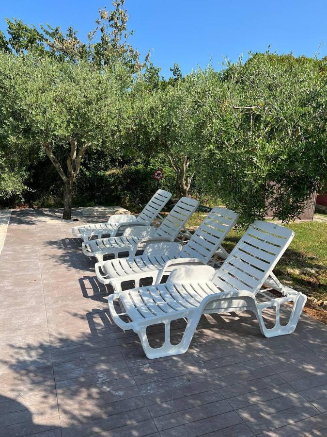 Domus Maria With Swimming Pool And Free Parking Banjole Exterior foto
