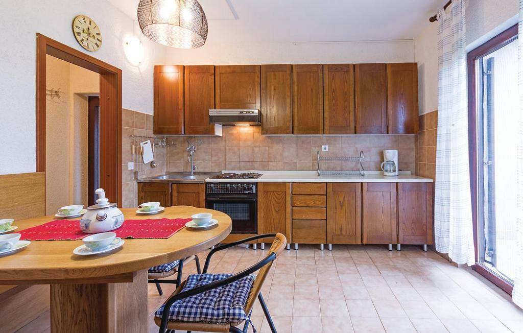 Domus Maria With Swimming Pool And Free Parking Banjole Exterior foto